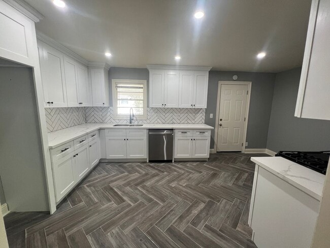 Building Photo - North Shreveport Home