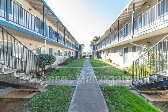 Building Photo - 1932 Ethan Wy