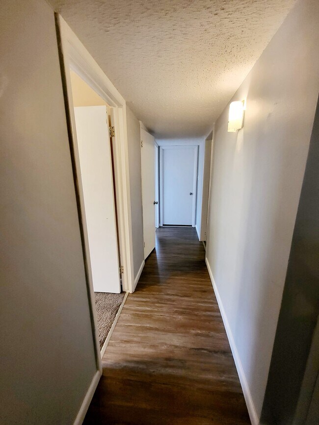 Building Photo - 3208 42nd St