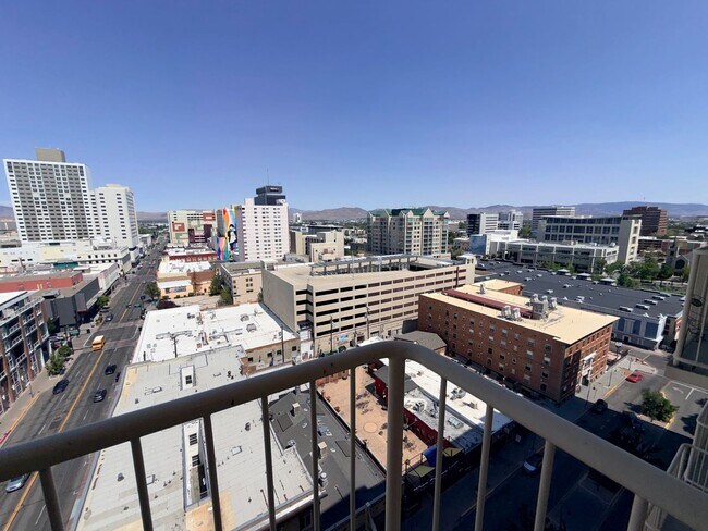Building Photo - Riverwalk Tower 2 Bedroom Condo - 2 Parking Spaces/Private Laundry