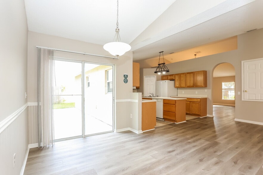 Building Photo - 2623 Bluewave Dr