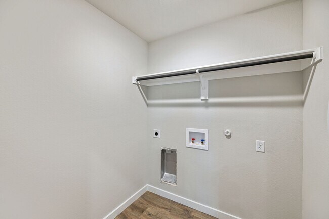 Building Photo - 4058 Lecroy Ct