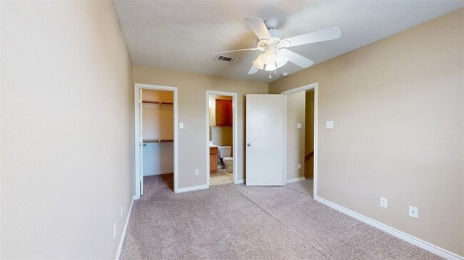 Building Photo - 4023 Southern Trace Dr