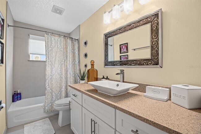 Building Photo - 324 Bonville Dr