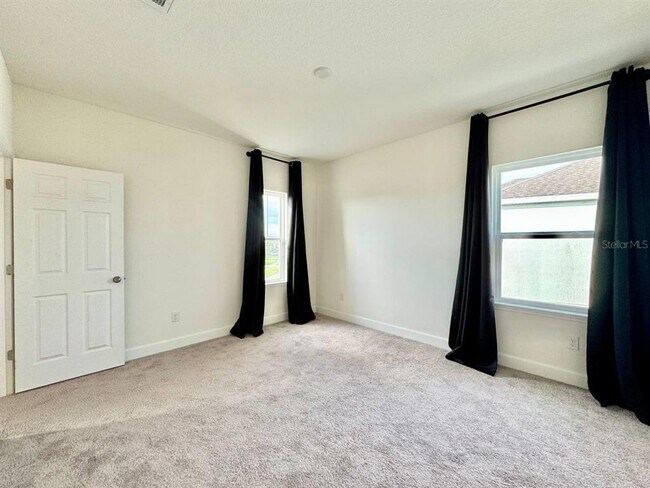 Building Photo - 34159 Astoria Cir