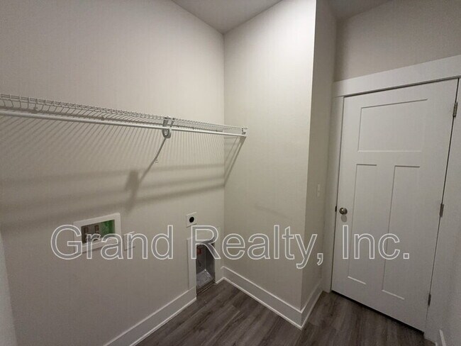 Building Photo - 10035 Tuscan Ct