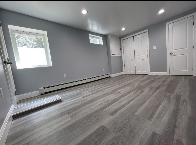 Building Photo - 139 Saunders St
