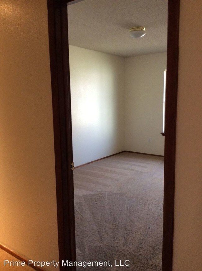 Building Photo - 3 br, 2 bath House - 116 Rosewood Dr.