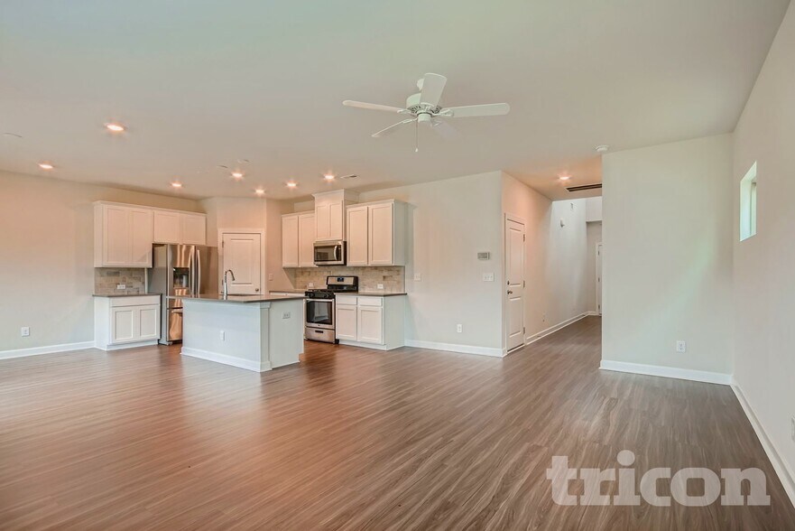 Building Photo - 9205 Festival Wy