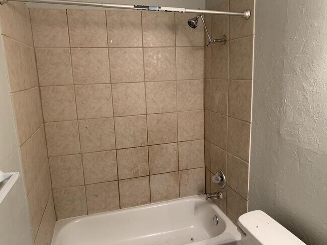 Building Photo - 1600 E Madison St