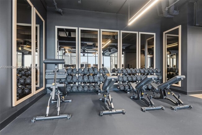 Building Photo - 20 NE 11th St