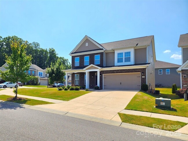 Building Photo - 1425 Skygrove Pl NW