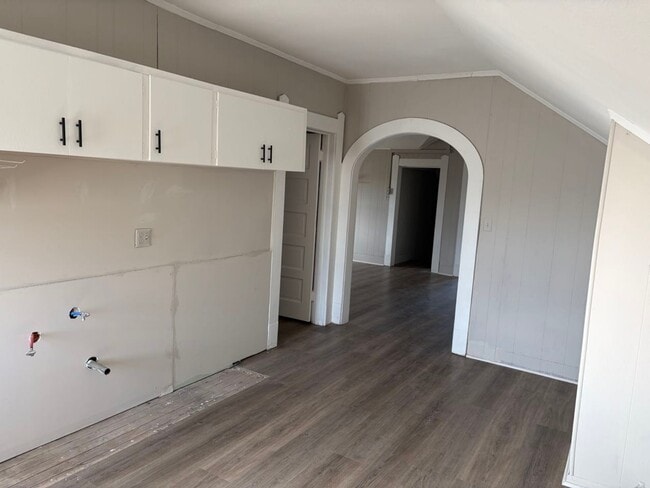 Building Photo - 931 9th Ave