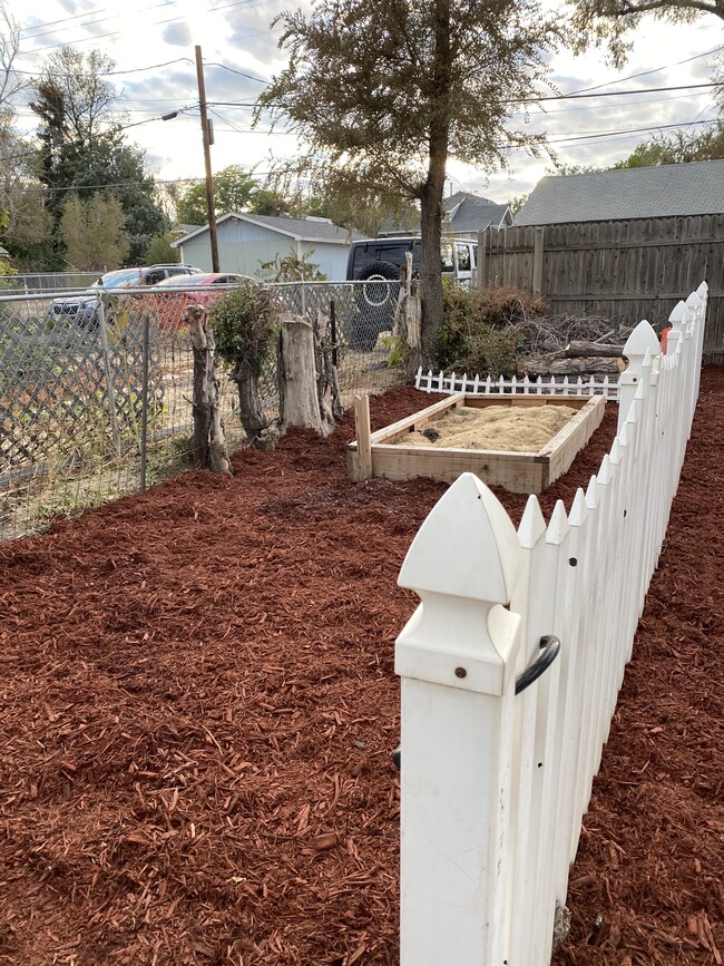 Garden bed available for tenants use - 1827 6th Ave