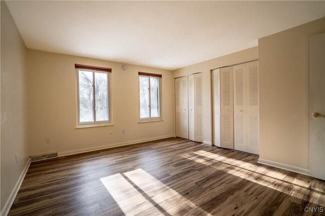 Building Photo - 67 Chestnut Rd