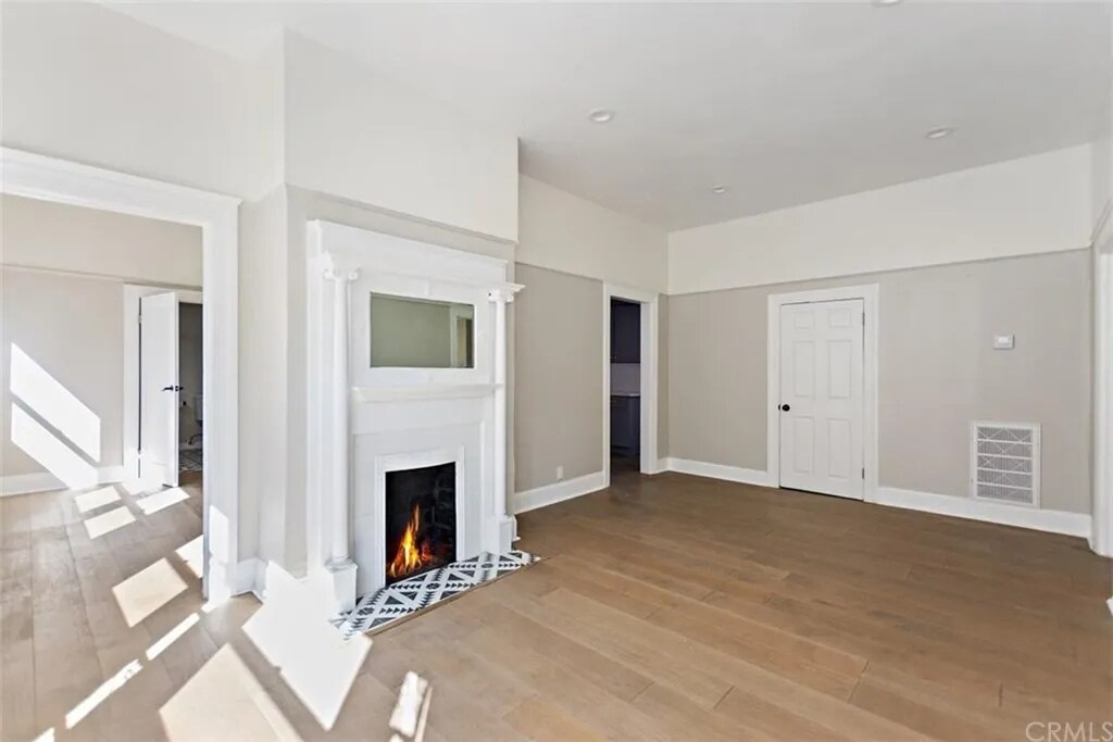 Building Photo - 1705 S Burlington Ave