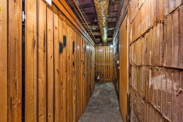 Building Photo - 604 W Addison St