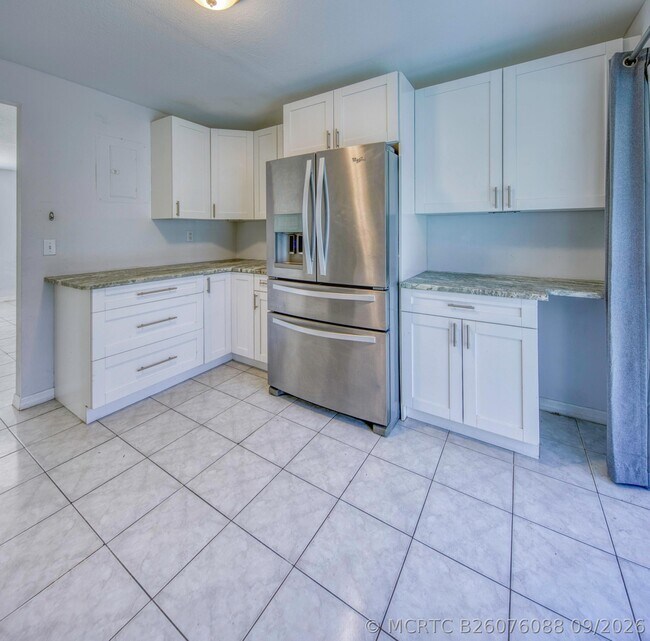 Building Photo - 216 Ocean Breeze