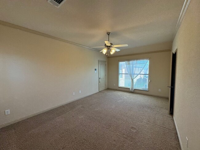 Building Photo - House for Lease in Lewisville