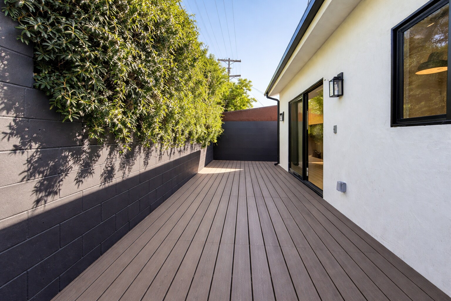 Building Photo - 619 N Vista St