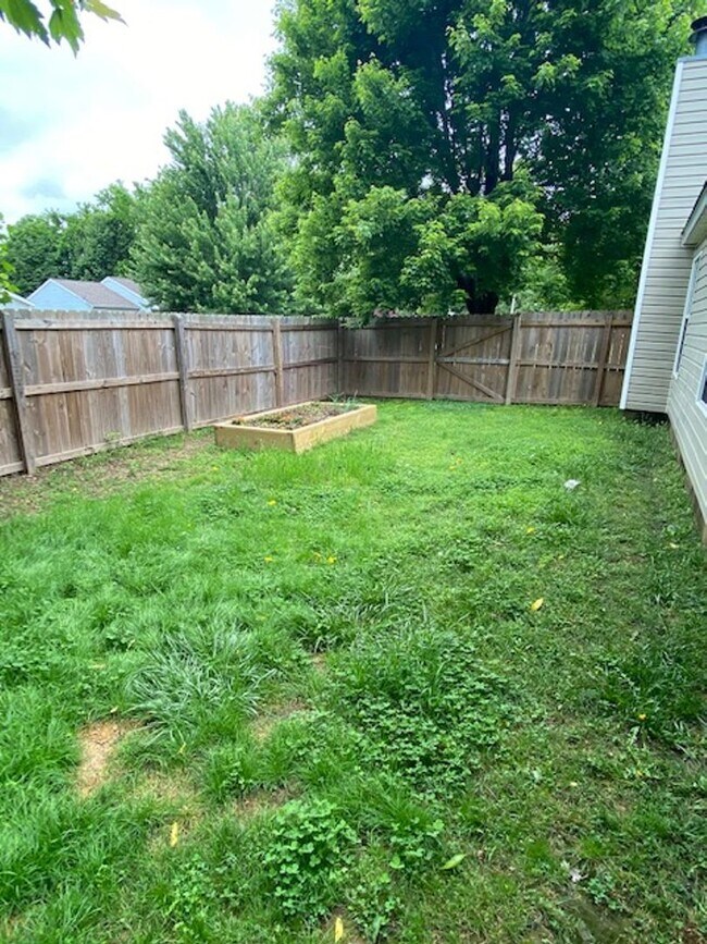 Building Photo - Super Cute 3 Bedroom Home Coming Soon!