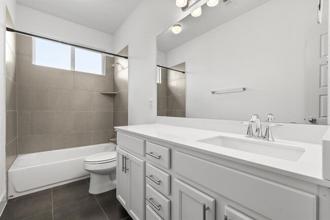 Building Photo - 1501 Homespun Rd