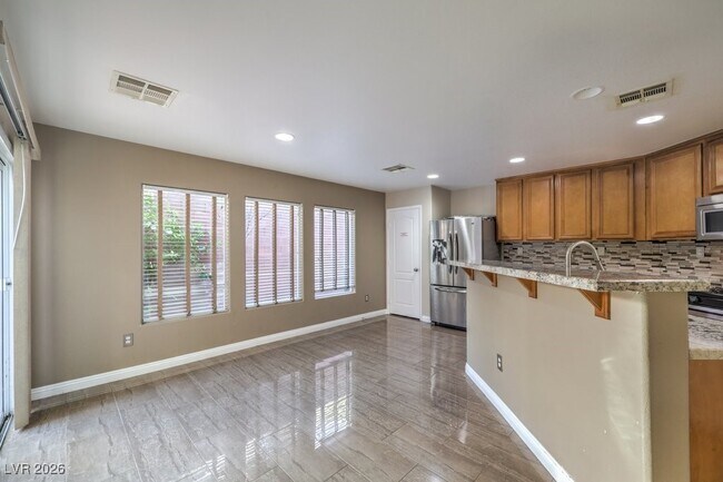 Building Photo - 7987 Delft Blue St