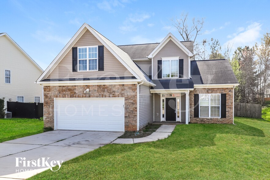 Building Photo - 3750 Wharton Dr