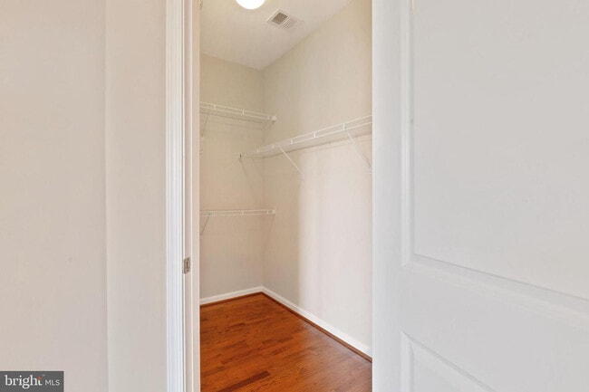 Building Photo - 9418 Paragon Ct