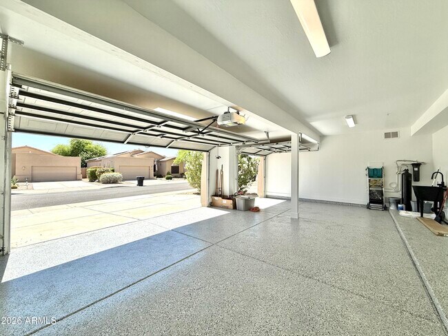 Building Photo - 15019 N 100th Way