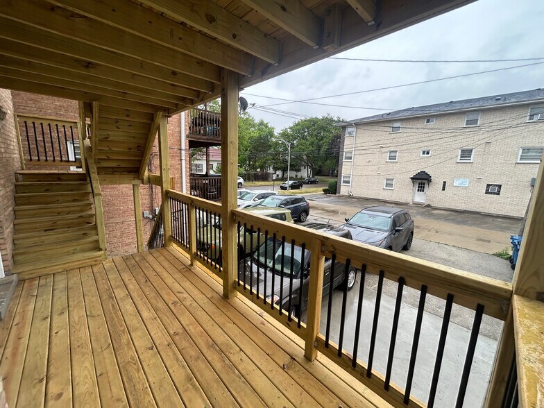 Building Photo - 7542 Brown Ave