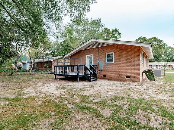 Building Photo - 2520 Stonehenge Dr