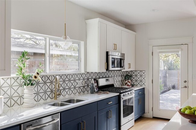 Building Photo - 1205 McKinley Ave