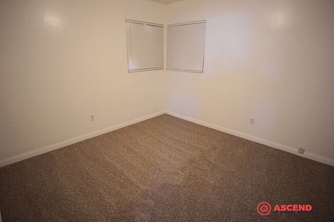 Building Photo - Charming Home in Central Bakersfield!