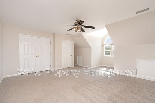 Building Photo - 815 Haymarket Pl