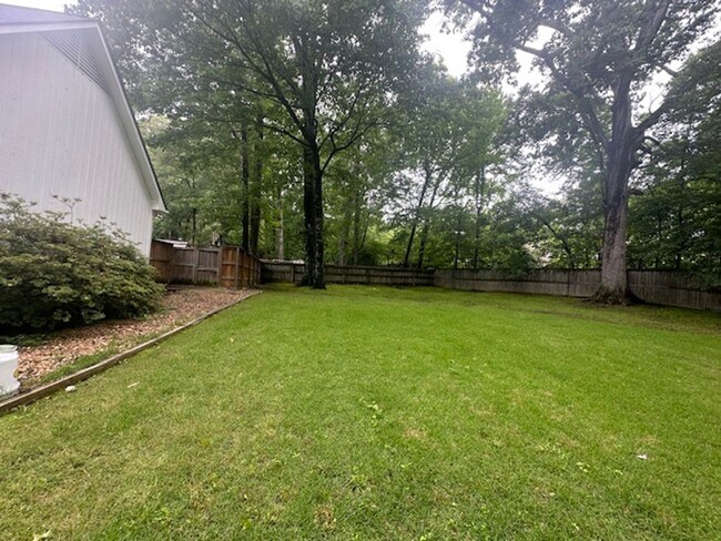 Building Photo - Stunning 5-Bedroom Home in Germantown-Spac...