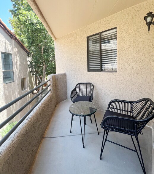 Building Photo - 10301 N 70th St