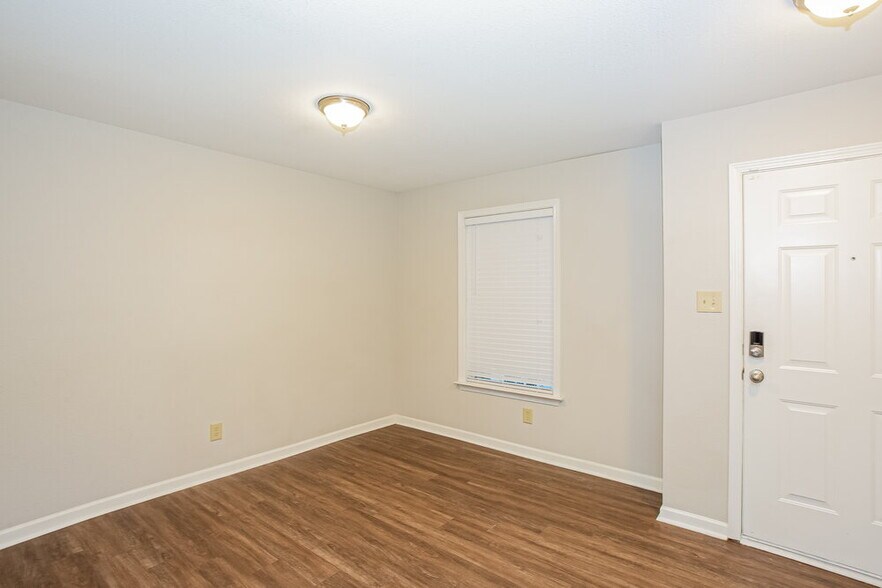 Building Photo - 1626 Matthew Allen Cir