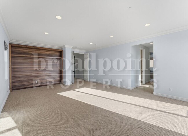 Building Photo - 1672 N Las Flores Dr