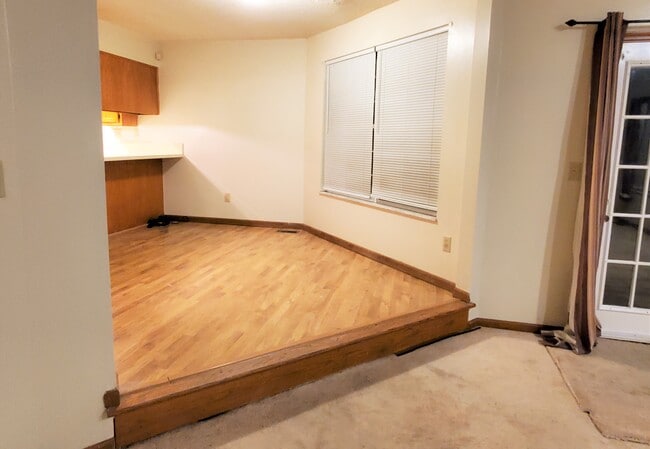 Building Photo - 6423 Plankton Dr