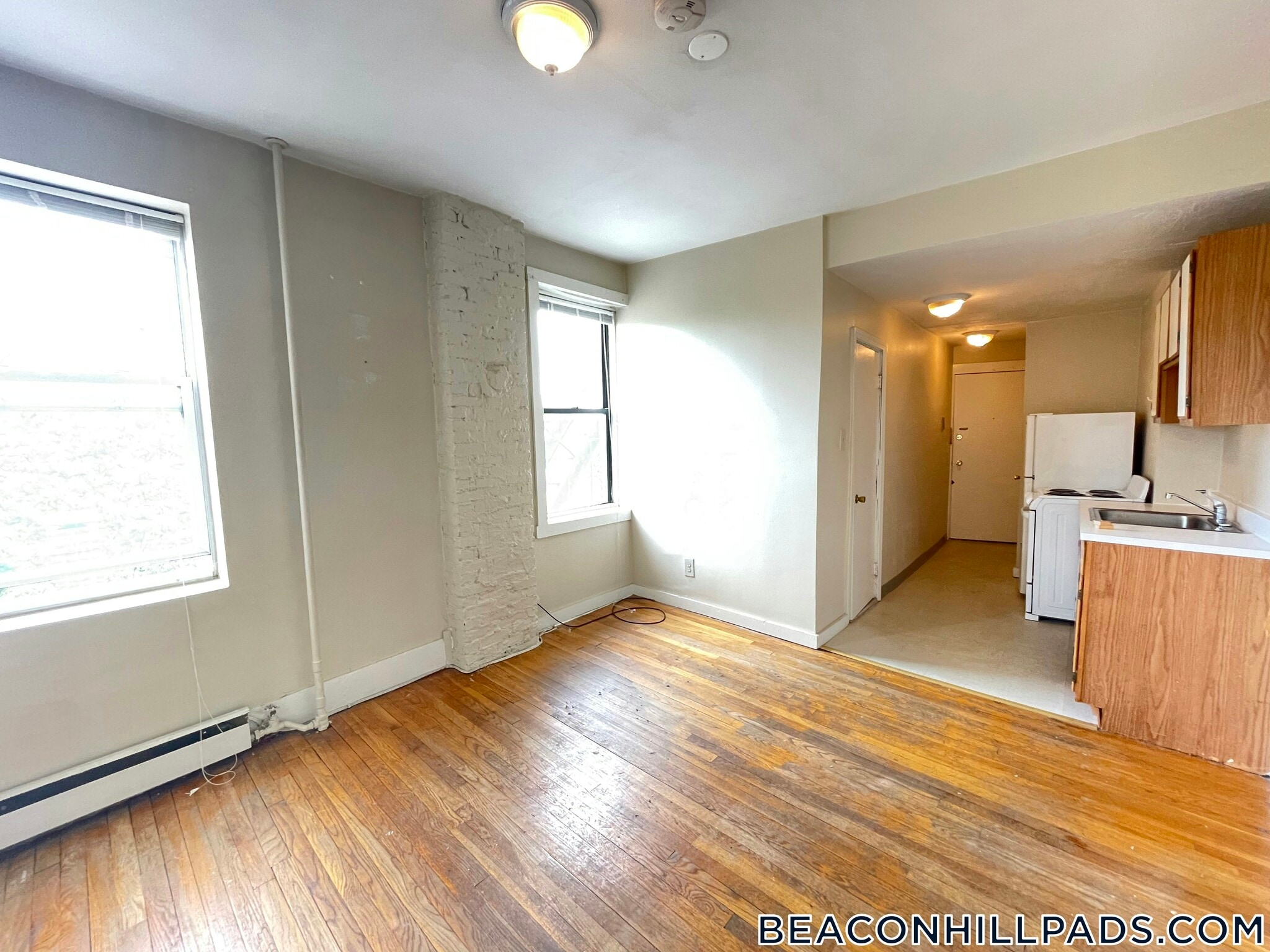 Building Photo - 44A Joy St