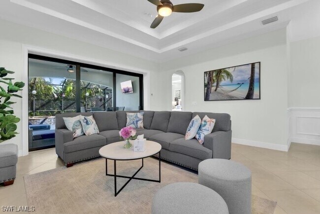 Building Photo - 707 104th Ave N