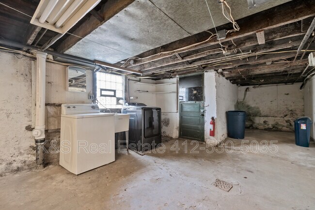 Building Photo - 523 Edgewood Ave