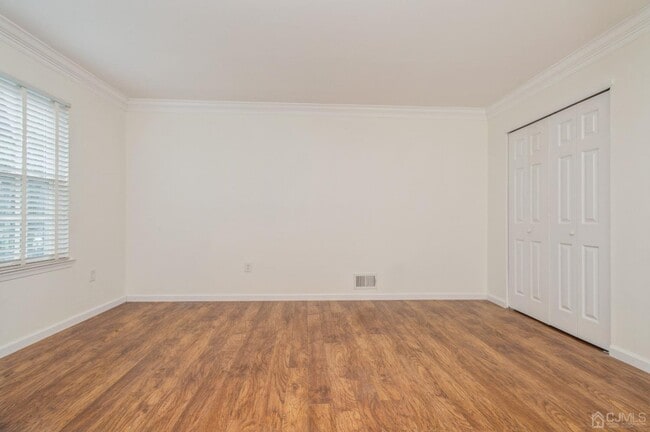 Building Photo - 101 Quince Ct