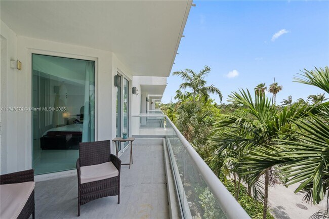 Building Photo - 6362 Collins Ave
