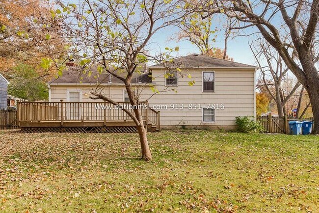 Building Photo - Ready for immediate move-in!