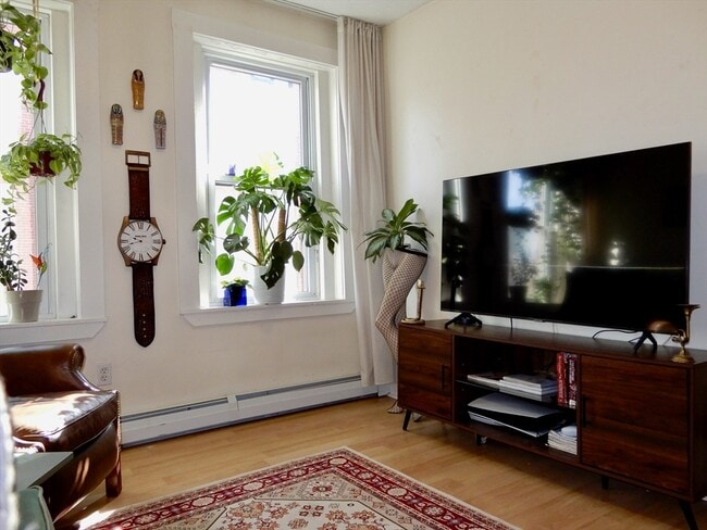 Building Photo - 274 Cambridge St