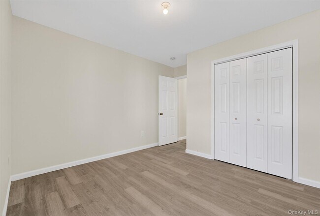 Building Photo - 149 Lewis Ln