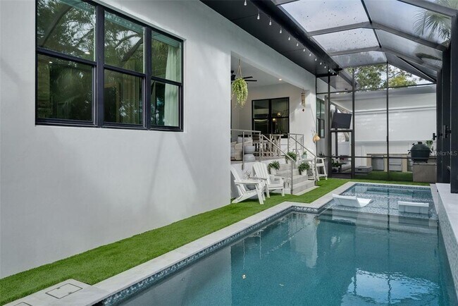 Building Photo - 3624 S Gardenia Ave