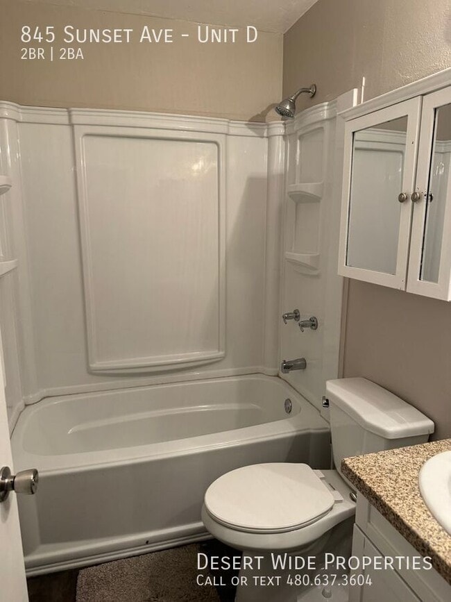 Building Photo - 845 Sunset Ave